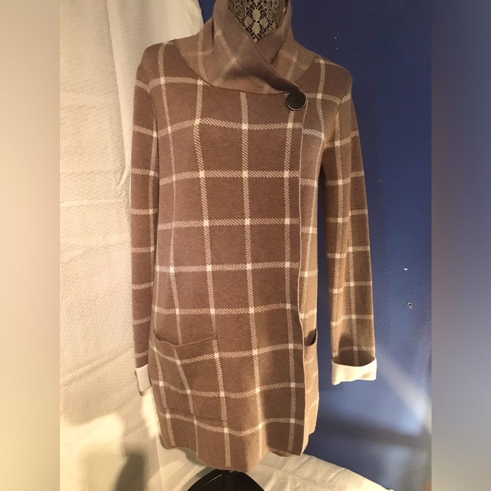 NWOT Jones & Co. plaid sweater cardigan size S rose pink& Ivory